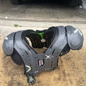 X tech Football Shoulder Pads Medium